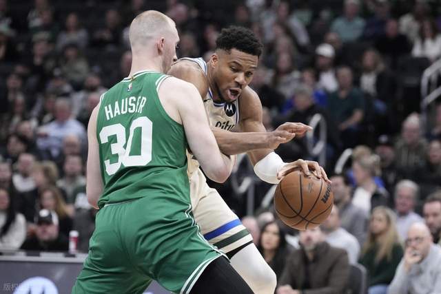 开云下载-爆大冷！核心缺席居然27分狂胜：全场鸦雀无声，字母哥复出低迷